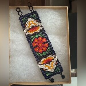 🚨Hand made bracelet flower 🌼